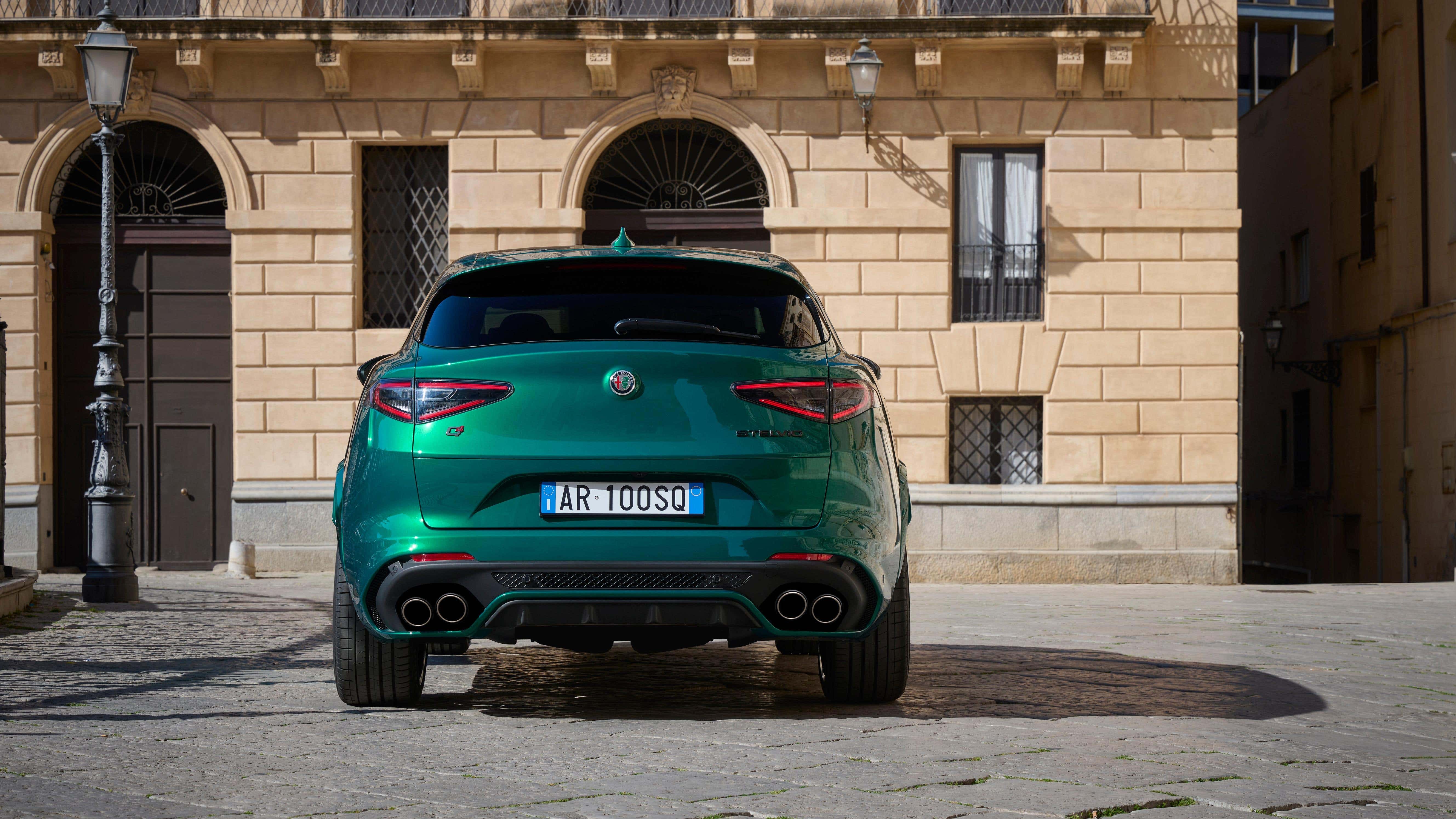 100 Aniversario Alfa Romeo Stelvio Quadrifoglio